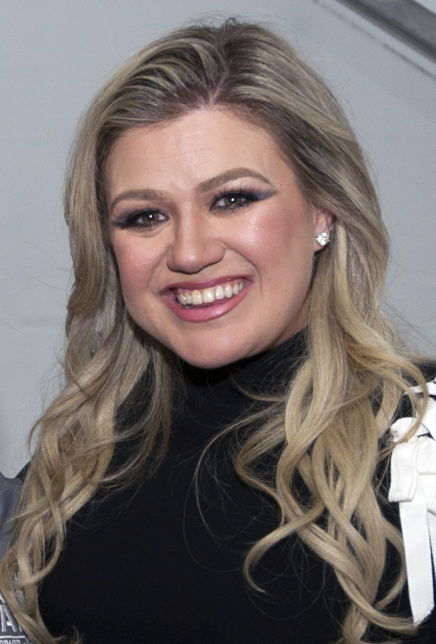 Portrait of Kelly Clarkson